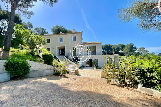 House with pool and terrace 5