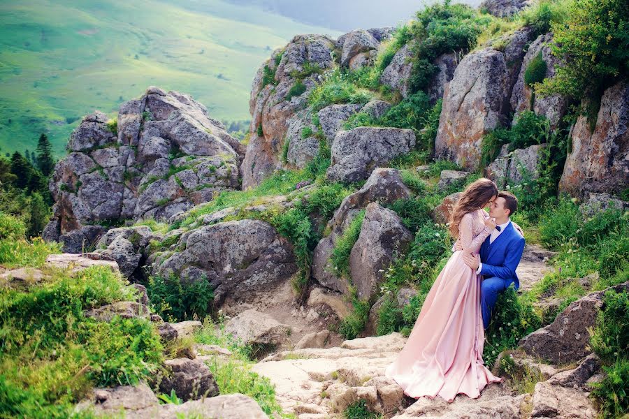 Fotógrafo de casamento Elena Bolshakova (fotodivaelena). Foto de 6 de março 2018