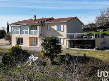 maison à Villebois-Lavalette (16)