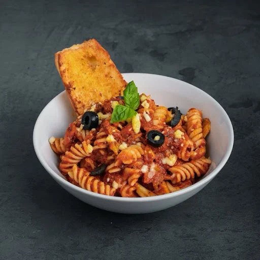 Pasta in Arrabbiata Sauce Veg