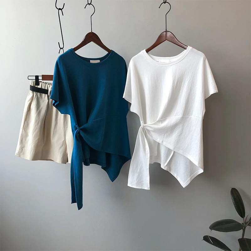 Damska koszulka Scheming Shirt z krótkim rękawem, design Strapping, koszulka casual, idealna jako warstwa bazowa i na co dzień