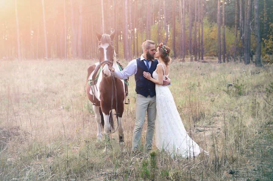 Fotógrafo de bodas Elena Ozornina (ozornina). Foto del 10 de febrero 2017