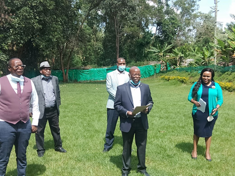 Five MP from Kirinyaga county during a press conference at a Kirinyaga hotel on Tuesday. They condemn iinterference with the impeachmet move..