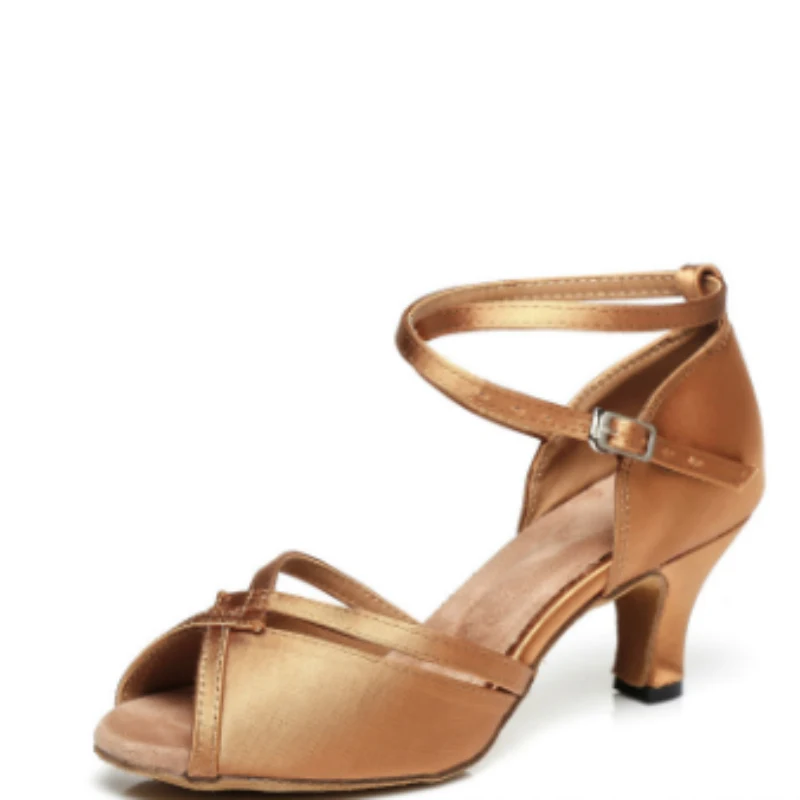 Latein Tanzschuhe Damen, weiche Sohle, nahtloser Absatz, hoher Absatz für Erwachsene. Für Tanzvergnügen und Eleganz.