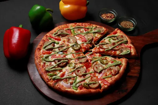 Chicken Seekh Kebab Delight Pizza