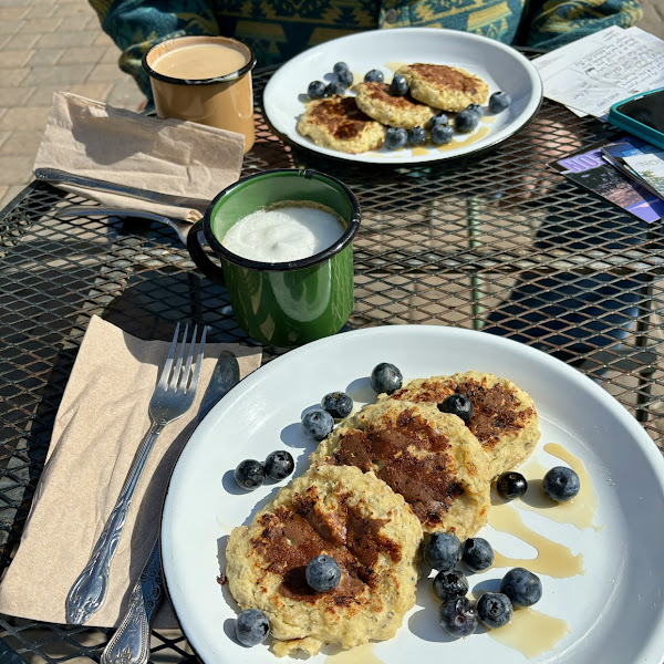 Yummy Banana Chia Pancakes