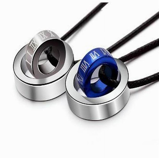 Title 2, Anillo con números romanos para hombre, colgant...