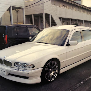 7シリーズ E38