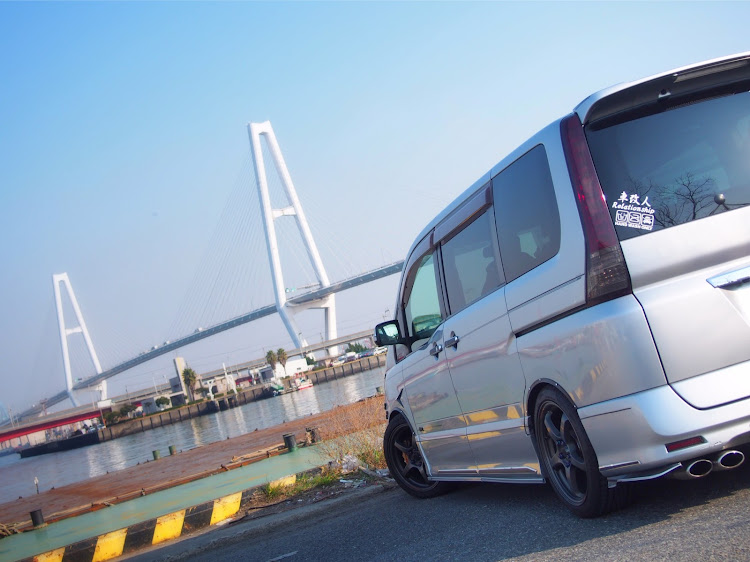 セレナの目指せPickUpCars・左斜め前写真展・C25補完計画！・名港トリトン・闇取引コラボに関するカスタム事例の投稿画像2枚目