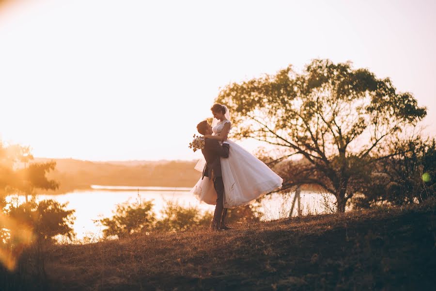 Fotografo di matrimoni Oksana Bilichenko (bili4enko). Foto del 24 marzo 2017