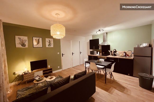 Location meublée appartement 1 pièce 39 m² à Gannat (03800), 850 €