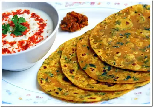 5 Methi Thepla With Curd