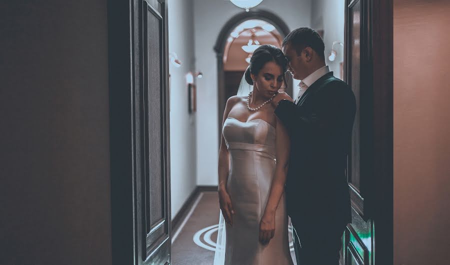 結婚式の写真家Dima Dzhioev (dzhioev)。2017 9月13日の写真