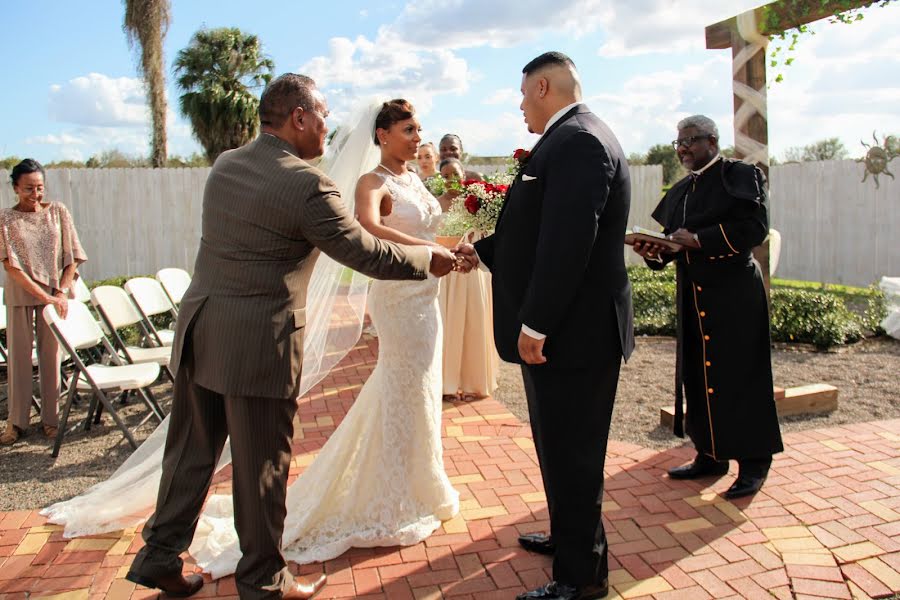 Fotógrafo de casamento Tim Barrios (timbarrios). Foto de 10 de março 2020