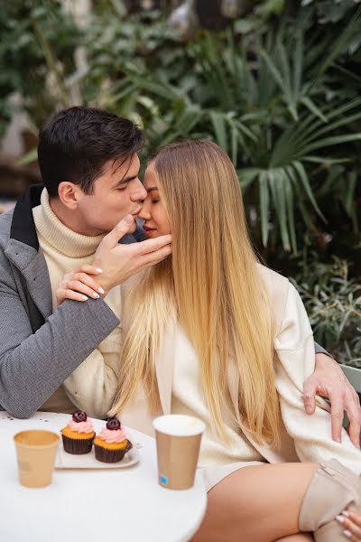 Fotógrafo de casamento Alena Belyaninova (belyaninovaphoto). Foto de 26 de março 2023