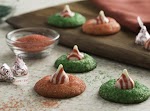 Hershey’s Kisses Candy Cane Blossoms was pinched from <a href="http://wm13.walmart.com/Food-Entertaining/Articles/Hersheys_Kisses_Candy_Cane_Blossoms/2019/" target="_blank">wm13.walmart.com.</a>