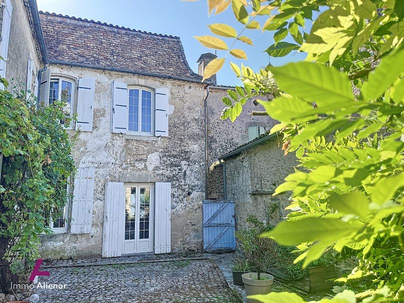 Vente maison 9 pièces 275 m² à Saint-Méard-de-Gurçon (24610), 250 000 €