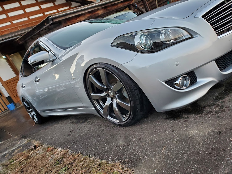 フーガのフーガ・y51・R35流用・洗車、コーティング・洗車に関するカスタム事例の投稿画像1枚目