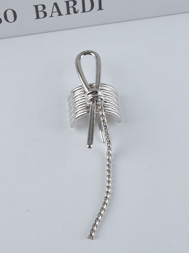Title 4, Affordable Luxury Hair Clip for Ponytail