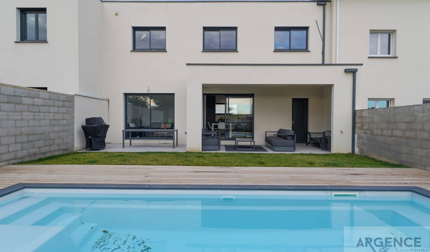 Villa avec piscine et terrasse Montpellier