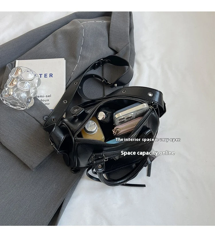 Title 15, Draagbare crossbody schoudertas met kwastjes en...