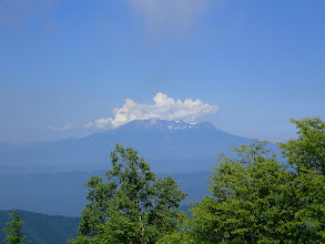 木曽御嶽山も雲に覆われ始め