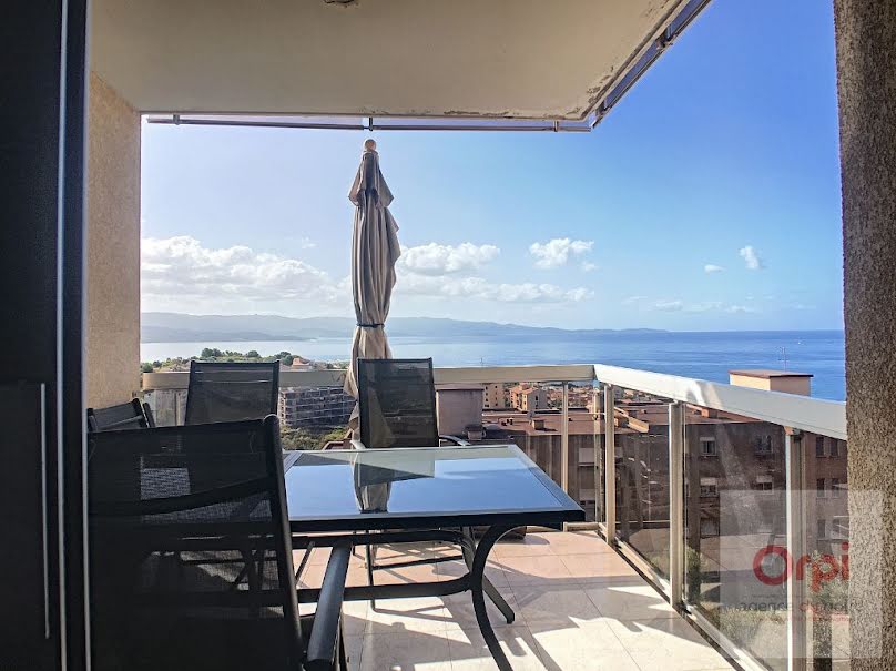 Location  appartement 3 pièces 85 m² à Ajaccio (20000), 1 092 €