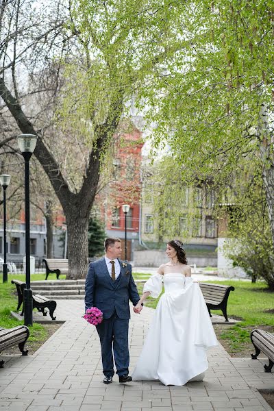 Fotógrafo de casamento Olga Belopukhova (belopuhovphoto). Foto de 4 de maio 2022