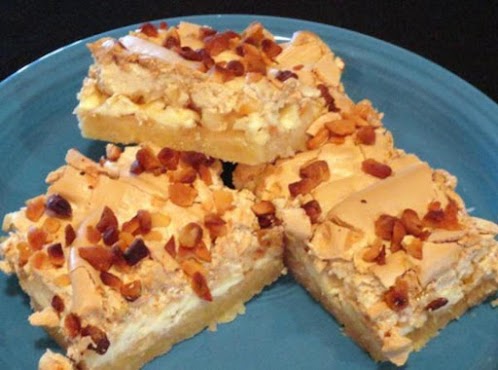 White Chocolate Macadamia Bars