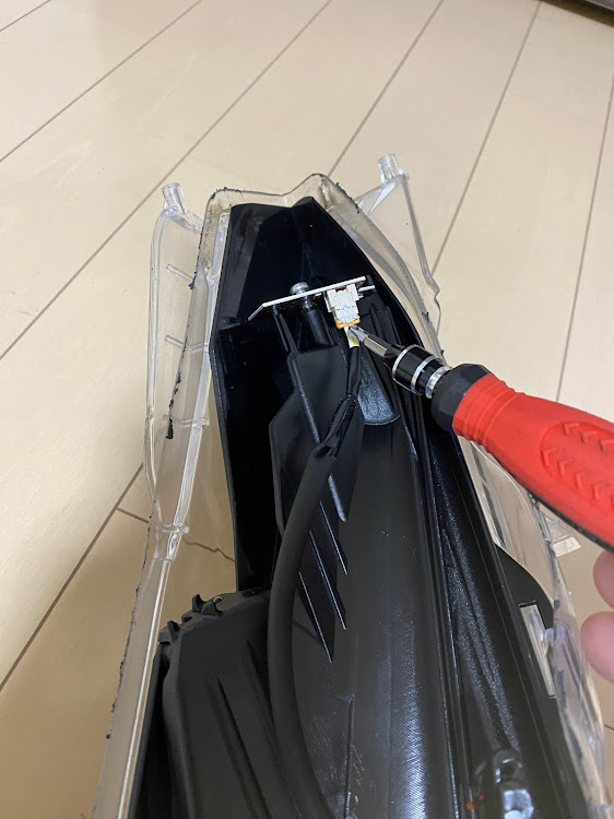 プリウスの加工ヘッドライト・詐欺業者撲滅・DIY・加工依頼受付中・#プリウス50に関するカスタム事例の投稿画像2枚目