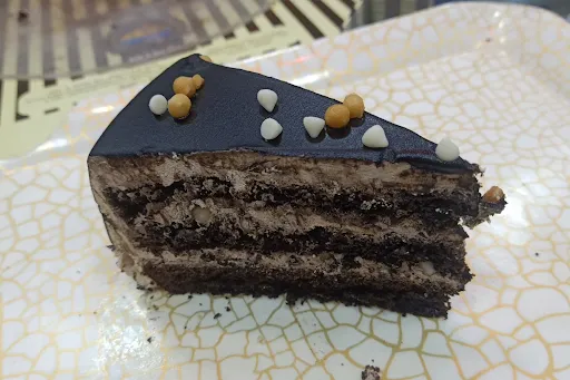 Truffle Cake Pastry