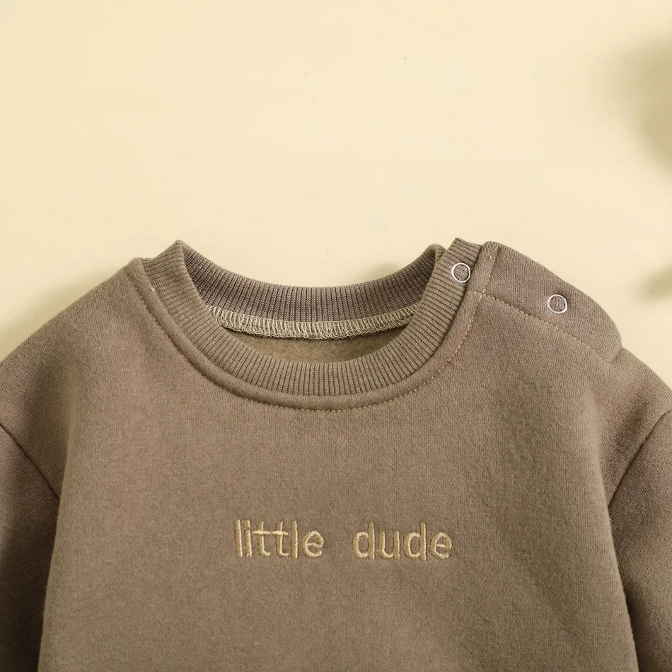 Baby Jumpsuit Effen kleur losse lange mouwen Comfortabele onesie voor pasgeborenen Ideaal om in te slapen en te spelen Gemakkelijk aan en uit te trekken
