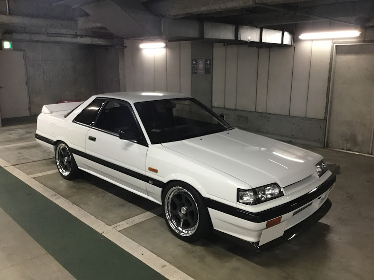 スカイラインのR31スカイライン・HR31・スカイライン・PickUpCarsで会いましょうに関するカスタム事例の投稿画像1枚目
