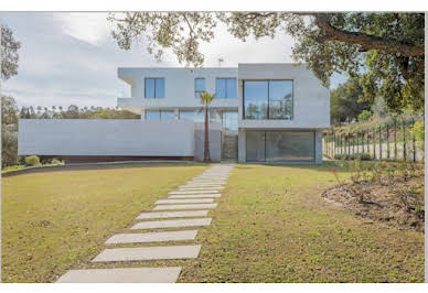 Maison avec piscine et terrasse 2