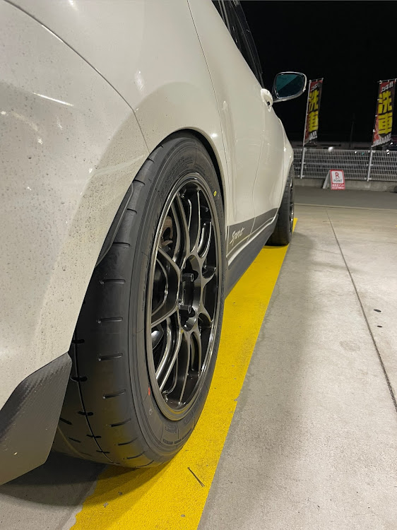 スイフトスポーツのweds・Wedssport・TC105X・A052に関するカスタム事例の投稿画像3枚目