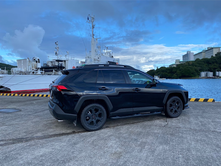 RAV4のにしやんさんが投稿したカスタム事例の投稿画像1枚目