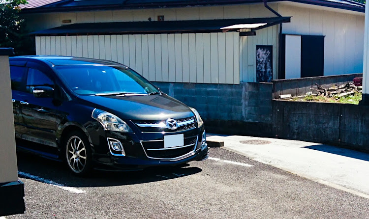 MPVの山梨・自室から撮る(笑)・医者行くのにだけは乗ってるけどねに関するカスタム事例の投稿画像1枚目