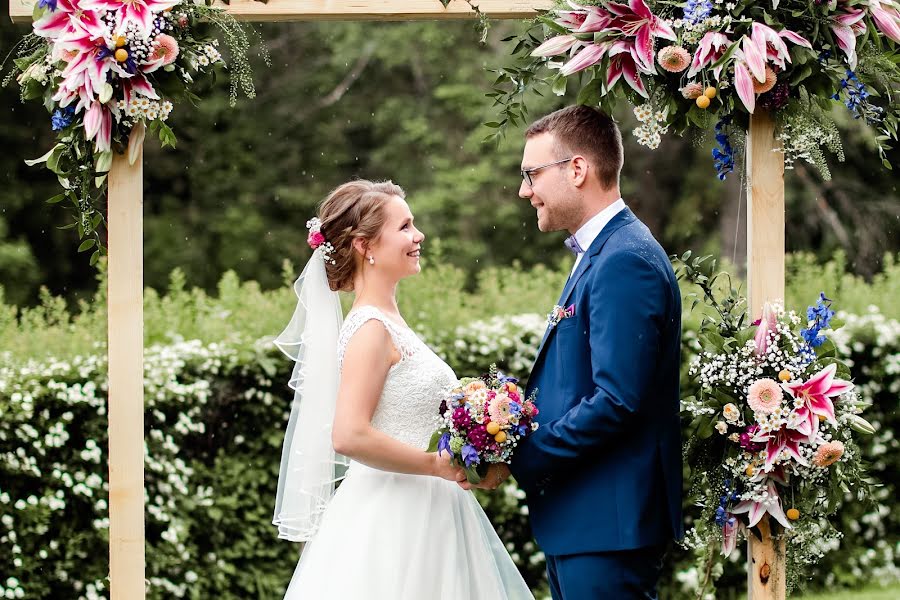 Fotógrafo de casamento Anastasiya Laukart (sashalaukart). Foto de 28 de maio 2019