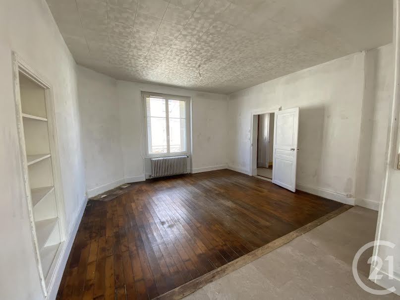 Vente maison 6 pièces 140 m² à Nevers (58000), 148 000 €