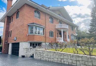 Villa with pool and terrace 2