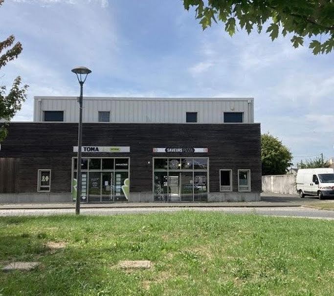 Vente locaux professionnels 3 pièces 87 m² à Truyes (37320), 176 900 €