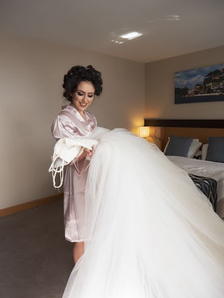 Fotografo di matrimoni Zahra Esfahani (zahraesfahani). Foto del 1 aprile 2020