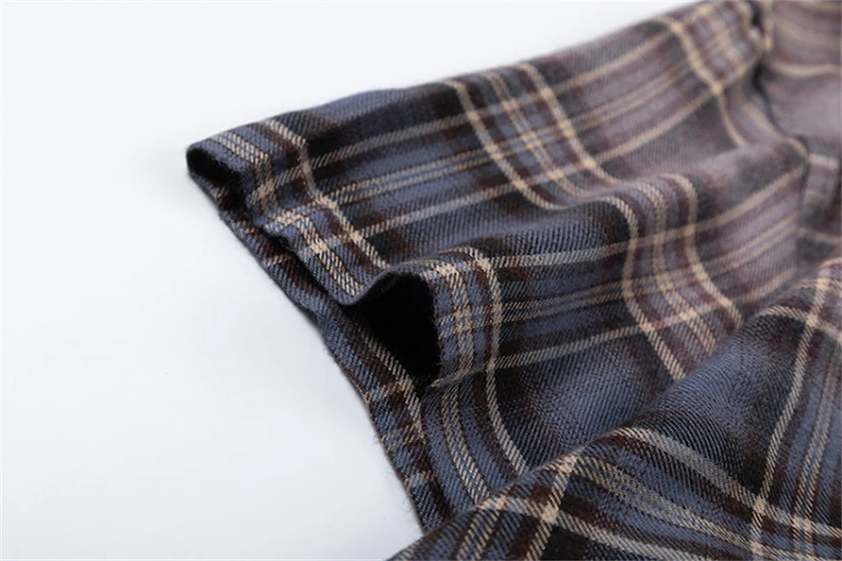 Camicia a quadri a maniche corte sfumata da uomo. Comfort e stile per il tuo look casual con un design moderno e vestibilità perfetta.