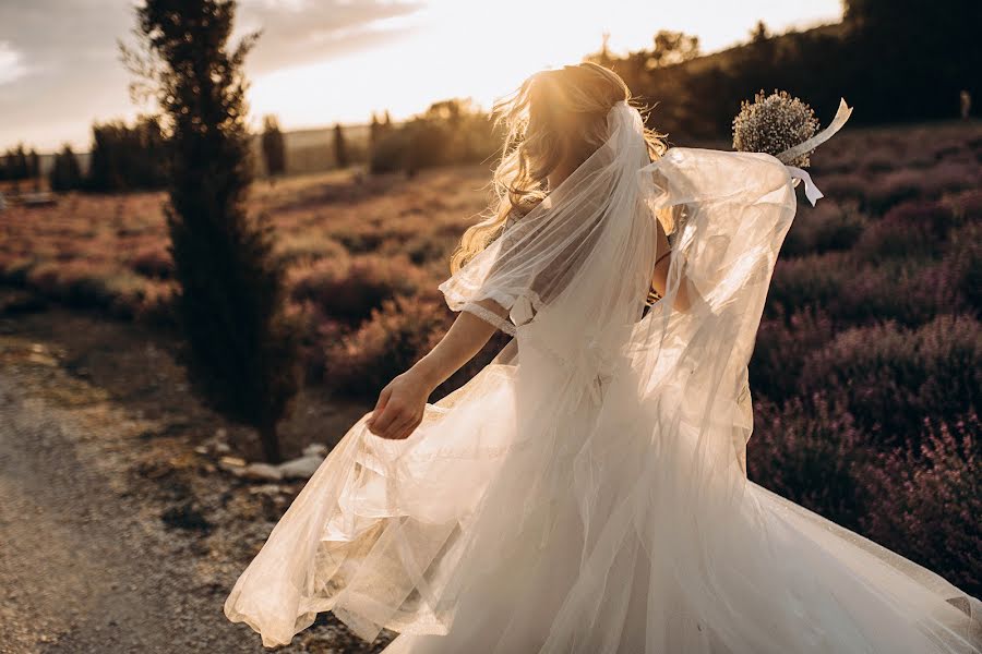 Fotógrafo de casamento Olga Ryazanceva (olga2606). Foto de 25 de junho 2022