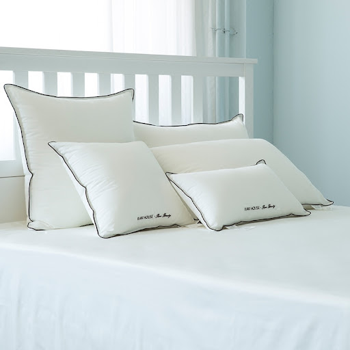 Title 6, Single Core Pillow Household Neck Protector Sof...