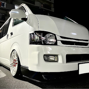 ハイエースバン KDH200V