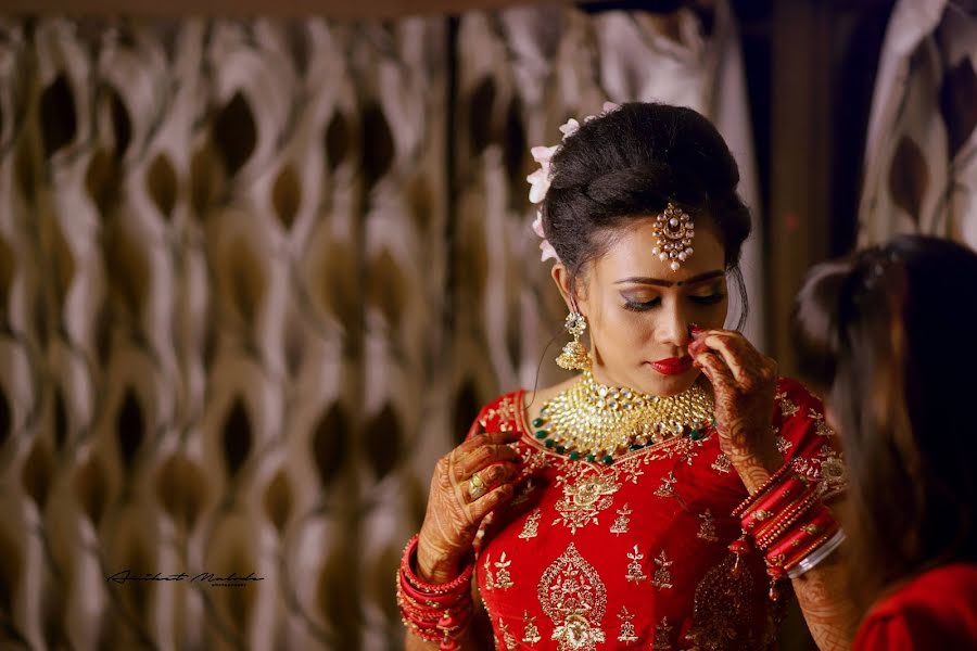 Wedding photographer Aniket Sarita Hemant Malode (malode). Photo of 12 December 2020