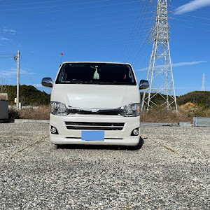 ハイエースバン TRH200V