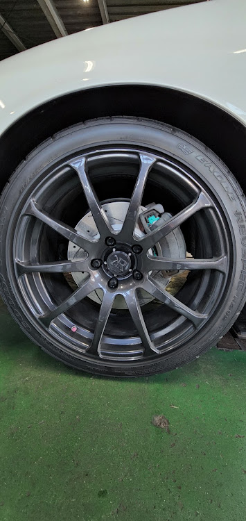 アリストの車高調交換・フレックスZ・プロジェクトμ・ドリルドスリットローター・ヴェローチェレーシングに関するカスタム事例の投稿画像1枚目