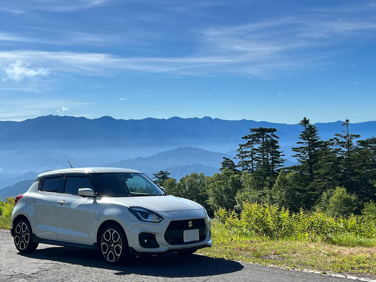 スイフトスポーツの残暑お見舞い申し上げます・お題に乗っかってみた・山と愛車・スイスポはいいぞぉ〜・いつもイイネ&コメントありがとうございます🙇‍♂️に関するカスタム事例の投稿画像3枚目